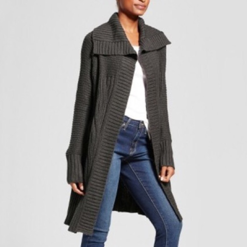 🌟 NWT 🌟 Charcoal Sweater. Brand New never worn!